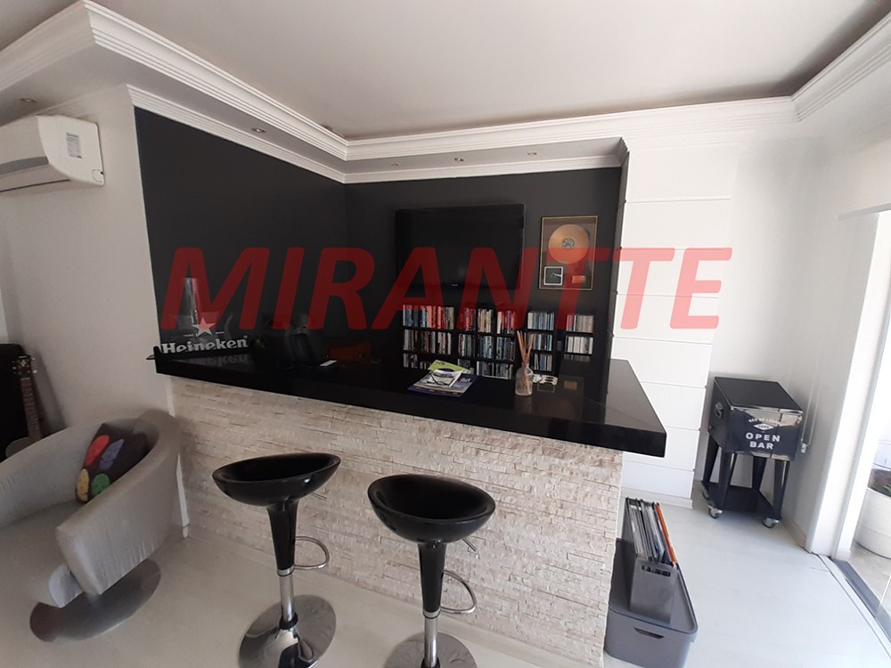 Cobertura duplex de 227m² com 3 quartos em Santana