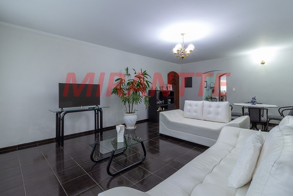 Sobrado de 275m² com 4 quartos em Carandiru