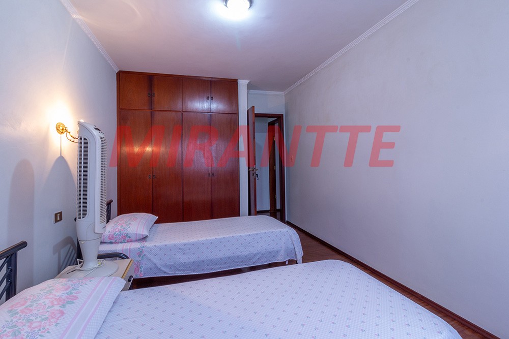 Sobrado de 275m² com 4 quartos em Carandiru