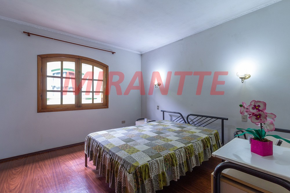 Sobrado de 275m² com 4 quartos em Carandiru