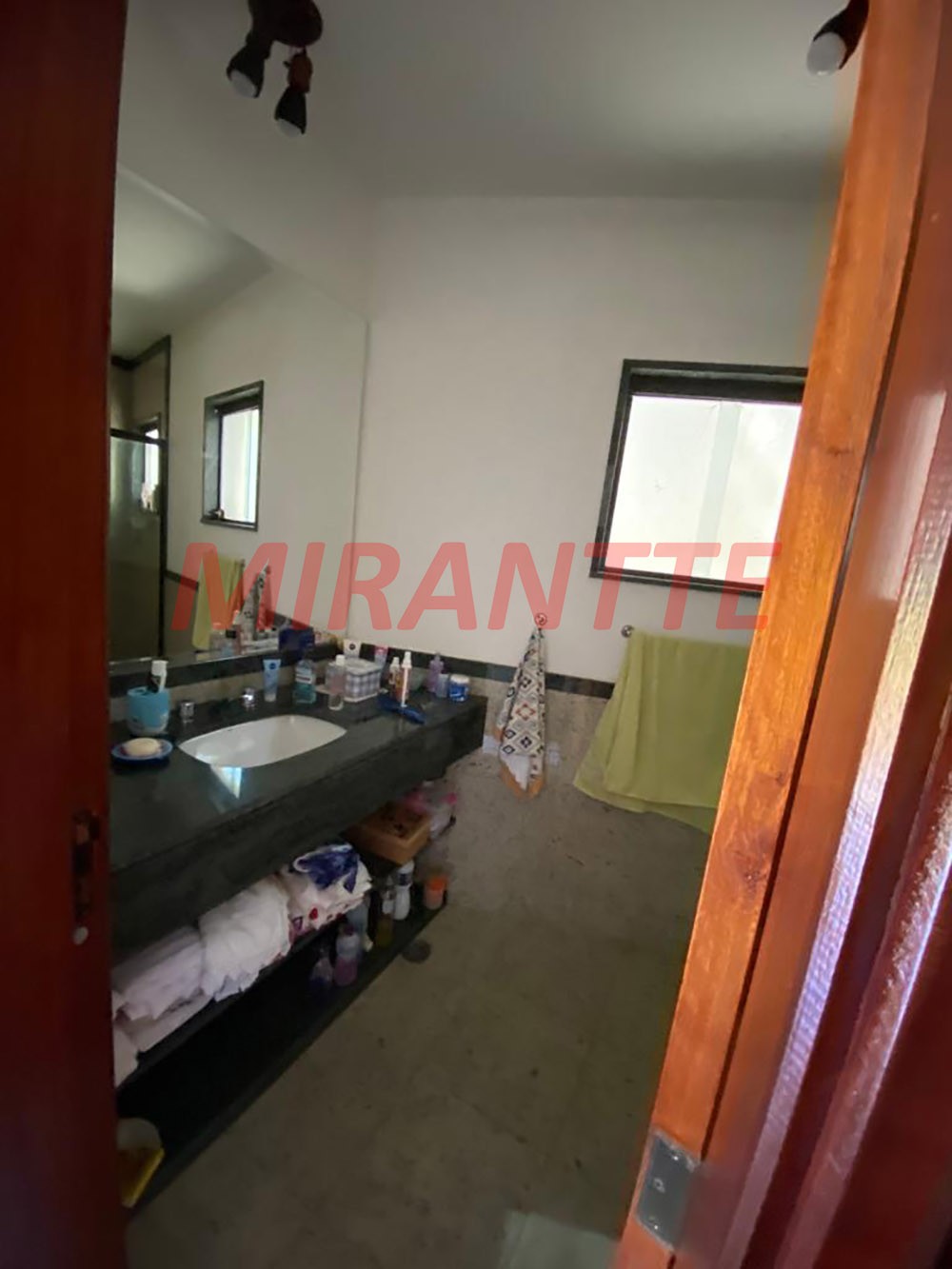 Sobrado de 433m² com 4 quartos em Serra da Cantareira