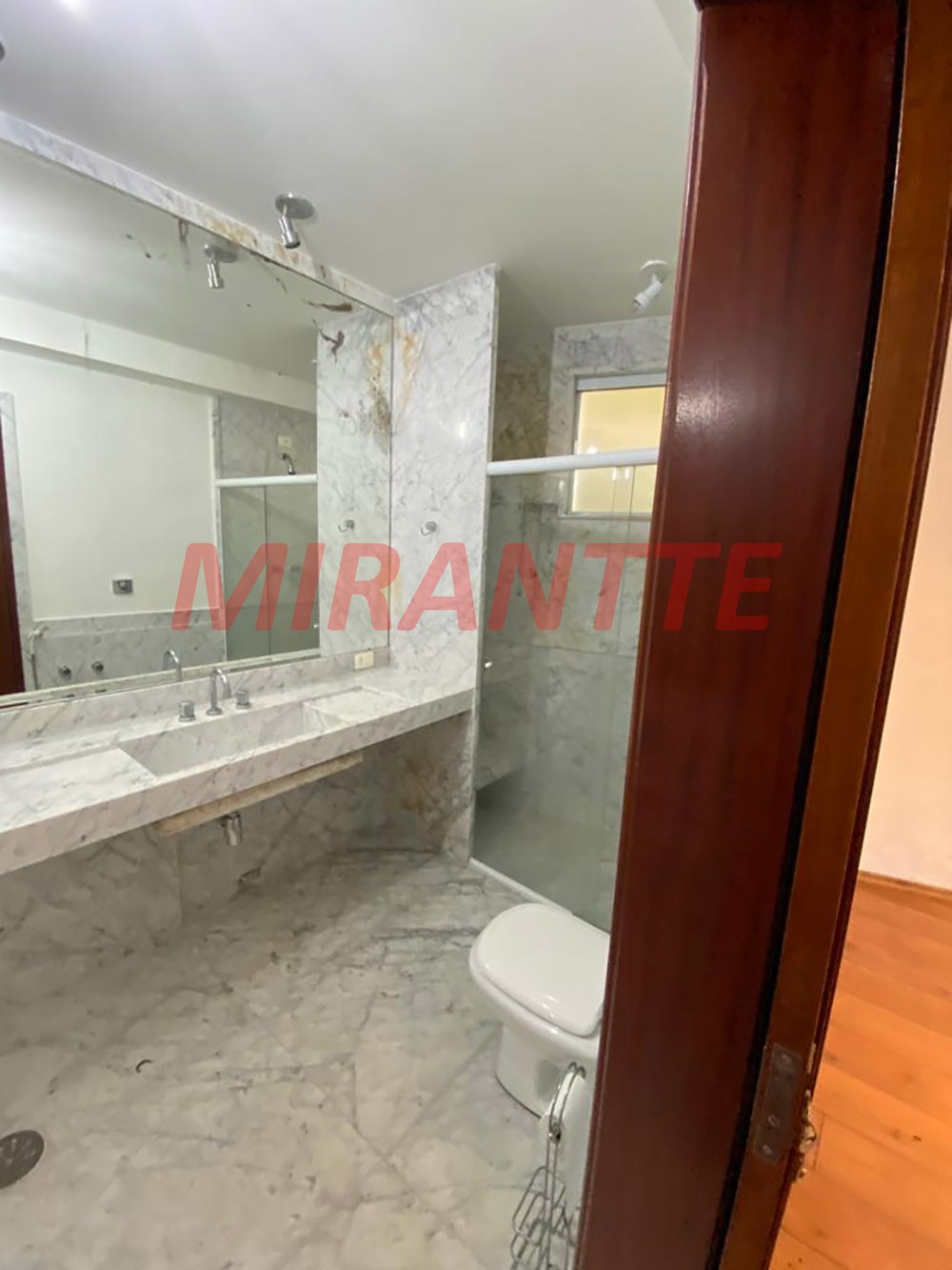 Sobrado de 433m² com 4 quartos em Serra da Cantareira