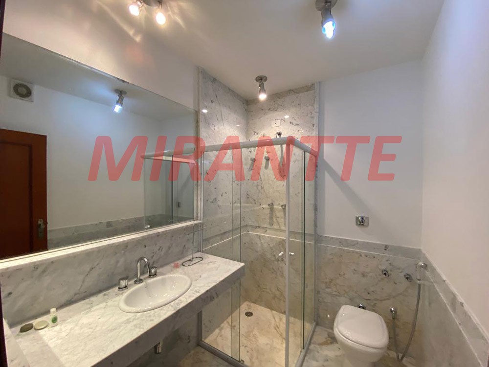 Sobrado de 433m² com 4 quartos em Serra da Cantareira