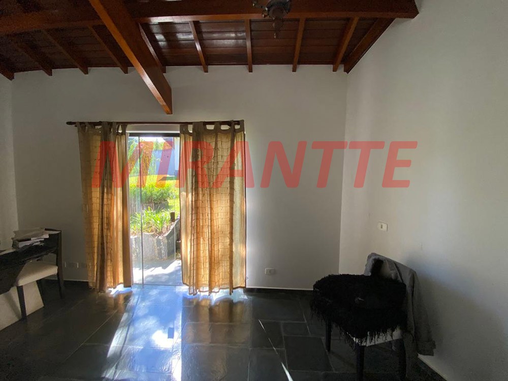 Sobrado de 433m² com 4 quartos em Serra da Cantareira