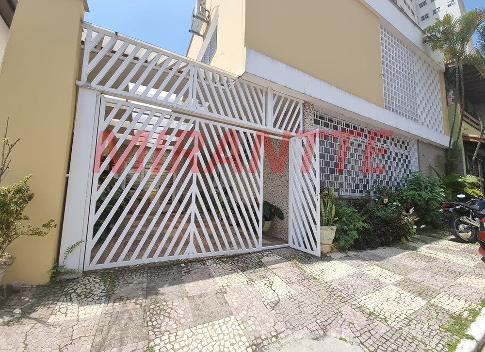 Sobrado de 230m² com 3 quartos em Santana