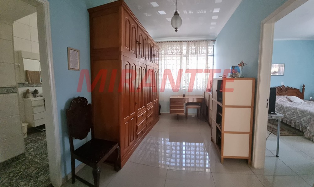 Sobrado de 230m² com 3 quartos em Santana