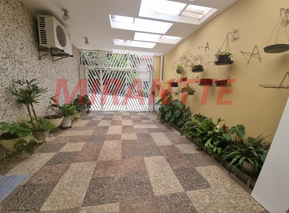 Sobrado de 230m² com 3 quartos em Santana