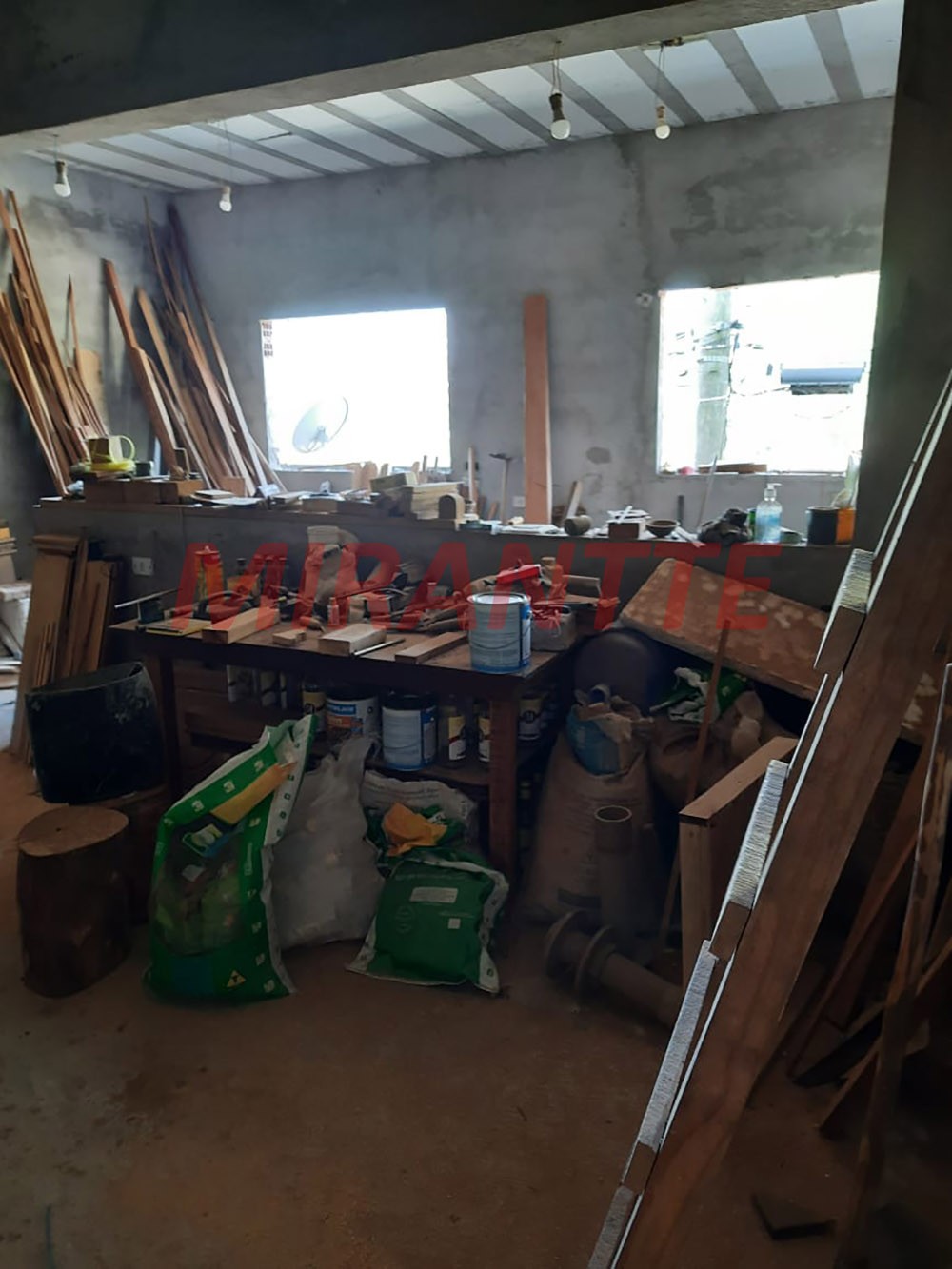 Sobrado de 140m² com 2 quartos em SANTA INÊS