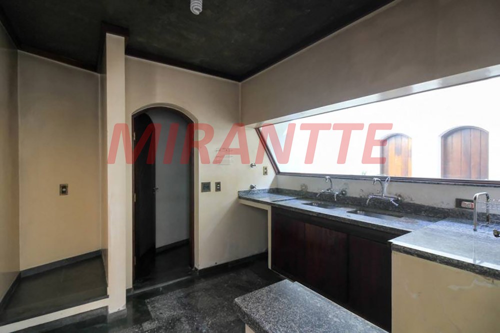 Sobrado de 669m² com 5 quartos em Jardim São Bento