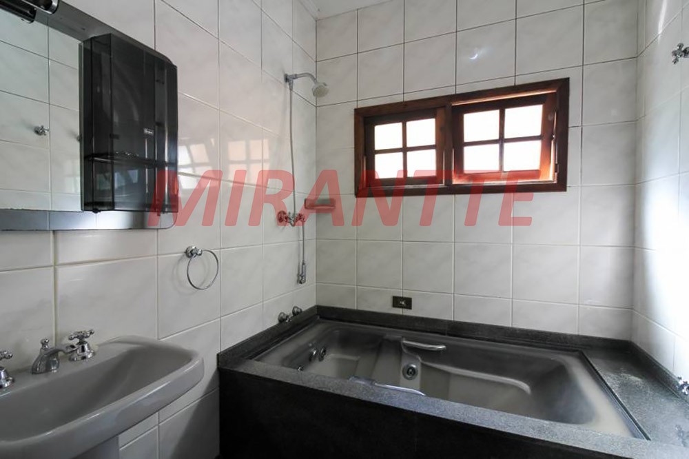 Sobrado de 669m² com 5 quartos em Jardim São Bento
