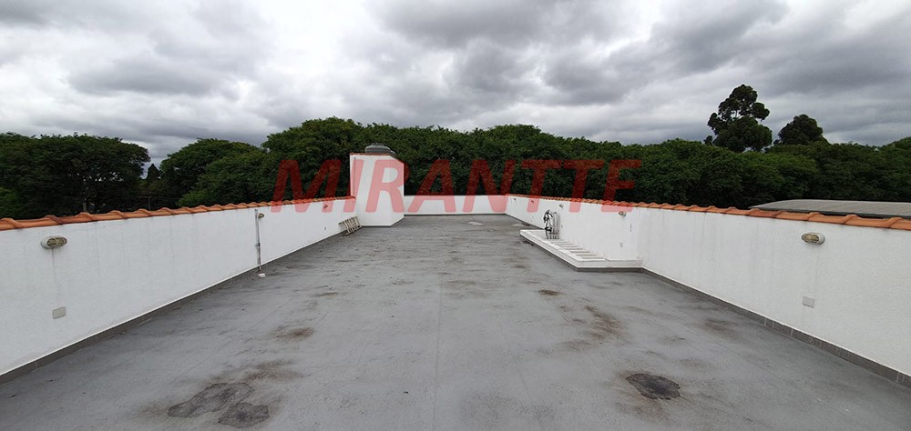 Comercial de 240m² em Santana