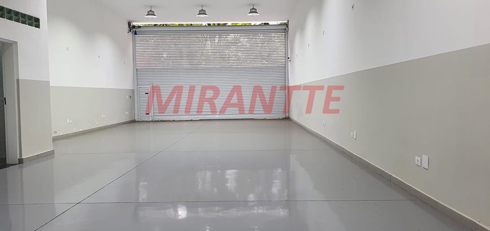 Comercial de 240m² em Santana