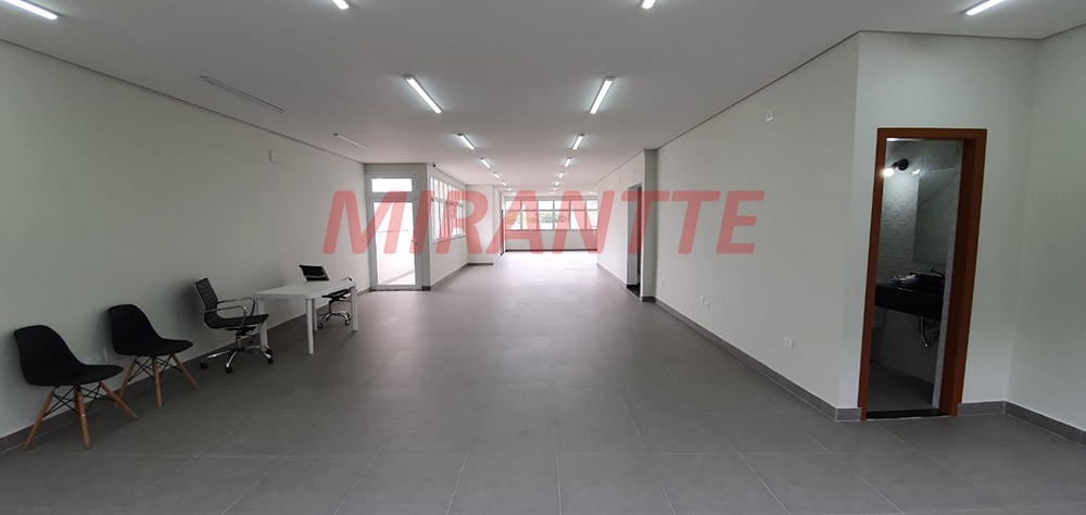Comercial de 240m² em Santana