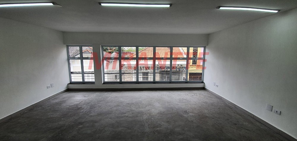 Comercial de 240m² em Santana