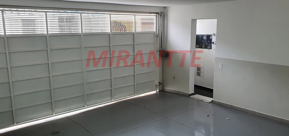 Comercial de 240m² em Santana