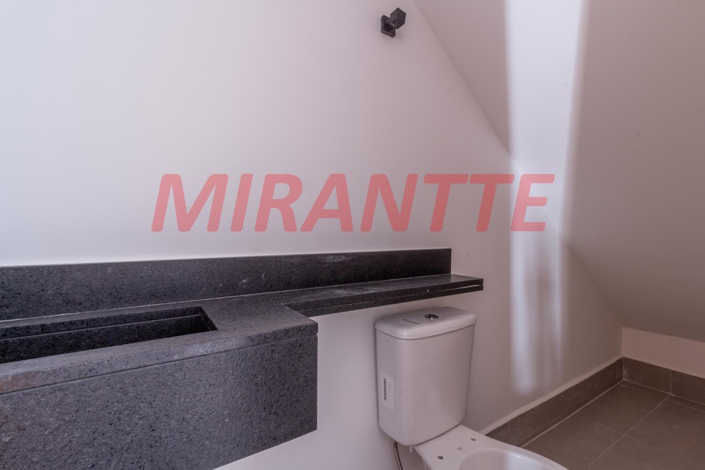 Sobrado de 100m² com 3 quartos em Santa Teresinha