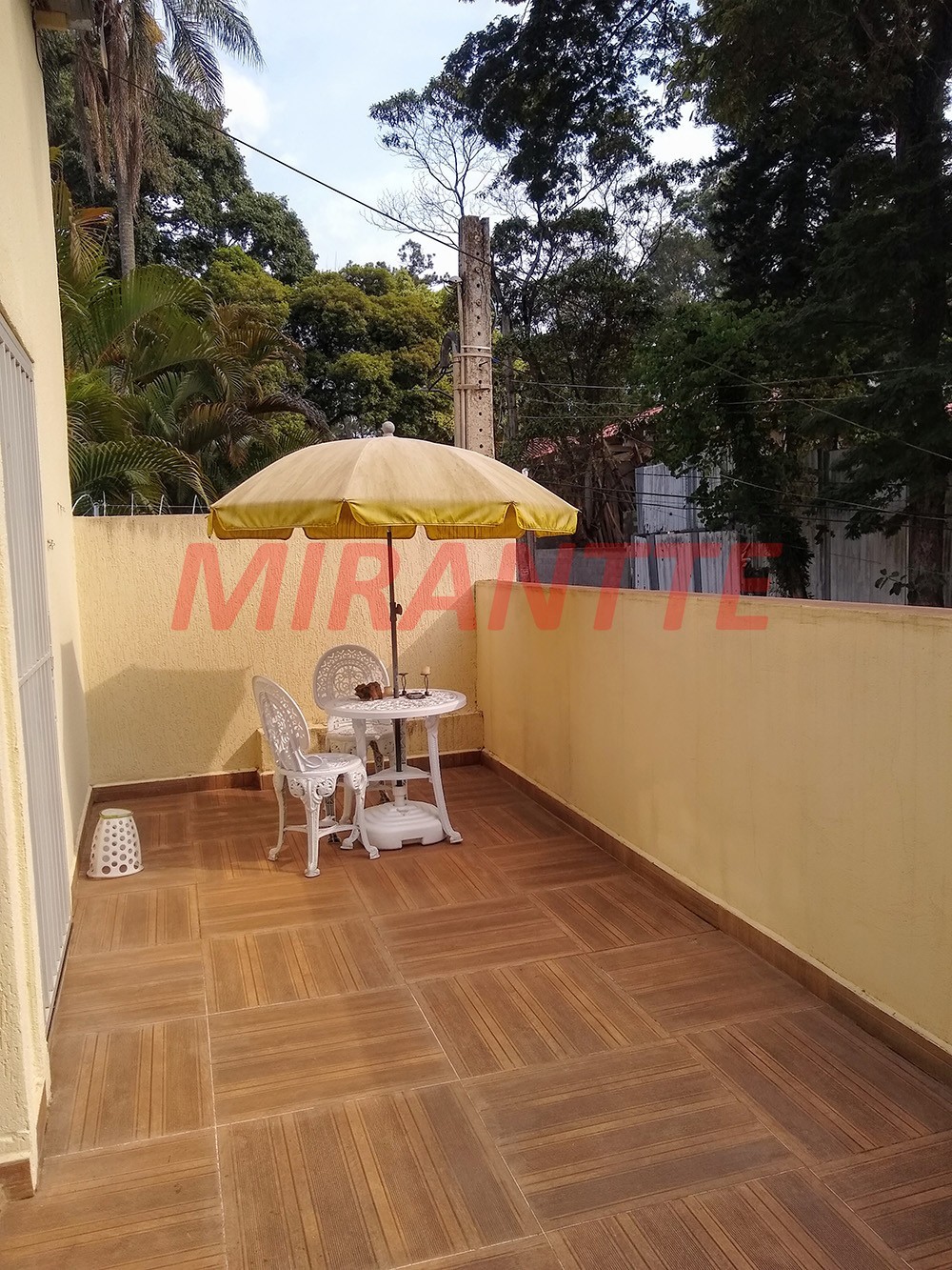 Sobrado de 550m² com 6 quartos em Jardim Floresta