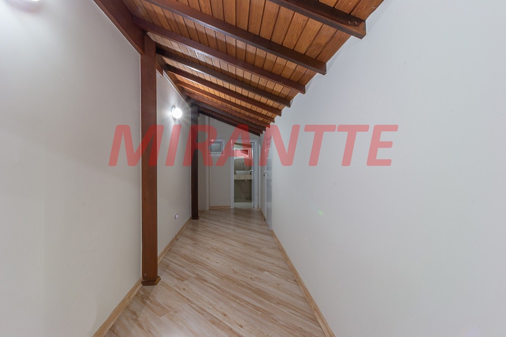 Sobrado de 560m² com 4 quartos em Santana