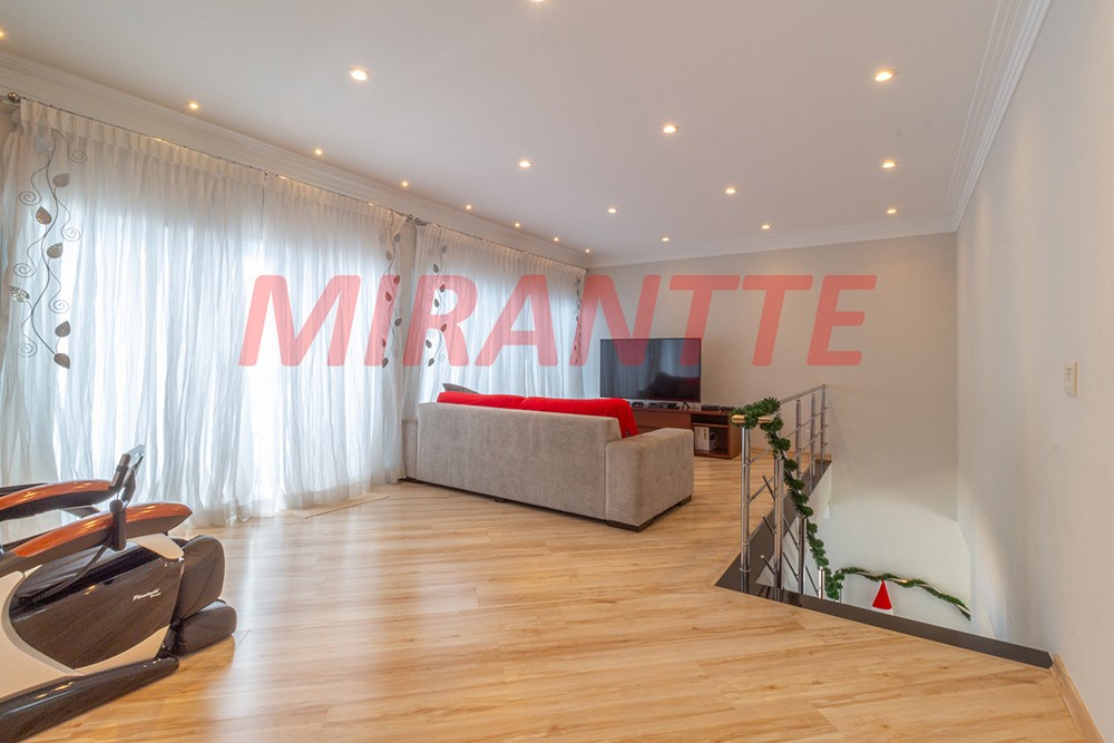 Sobrado de 560m² com 4 quartos em Santana