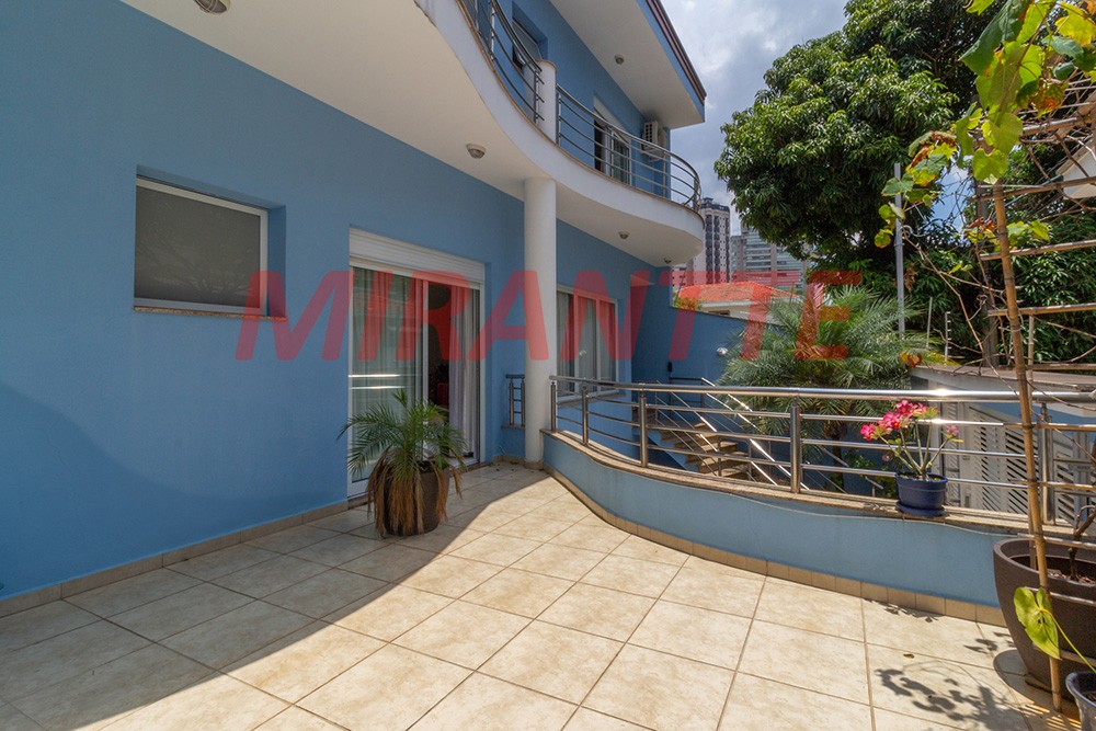 Sobrado de 560m² com 4 quartos em Santana