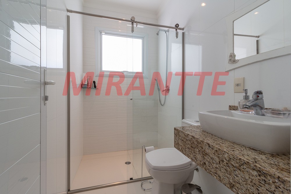 Sobrado de 560m² com 4 quartos em Santana