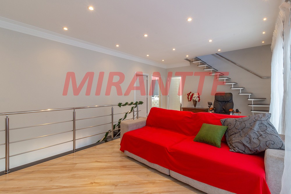 Sobrado de 560m² com 4 quartos em Santana