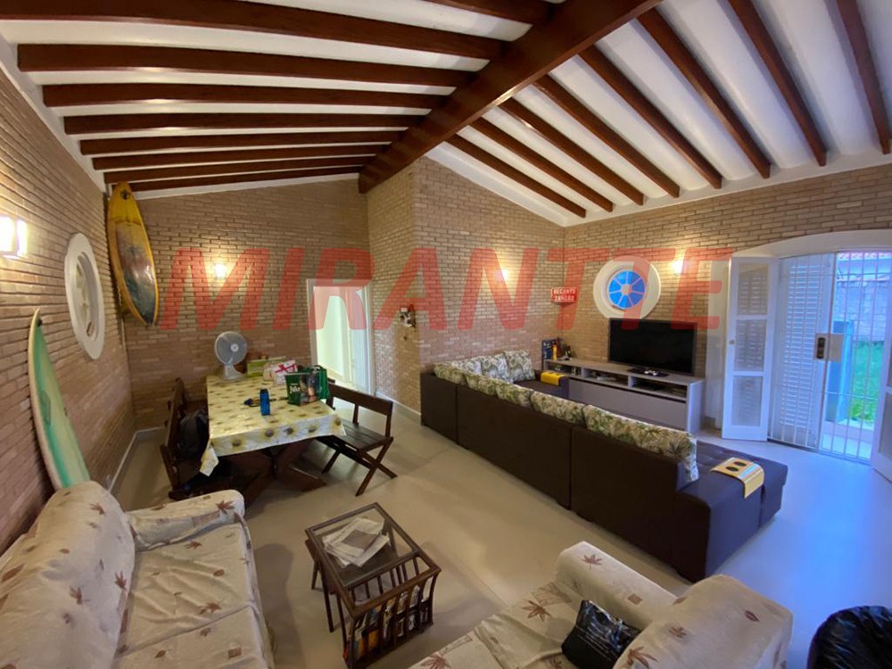 Casa terrea de 160m² com 4 quartos em Praia Das Palmeiras