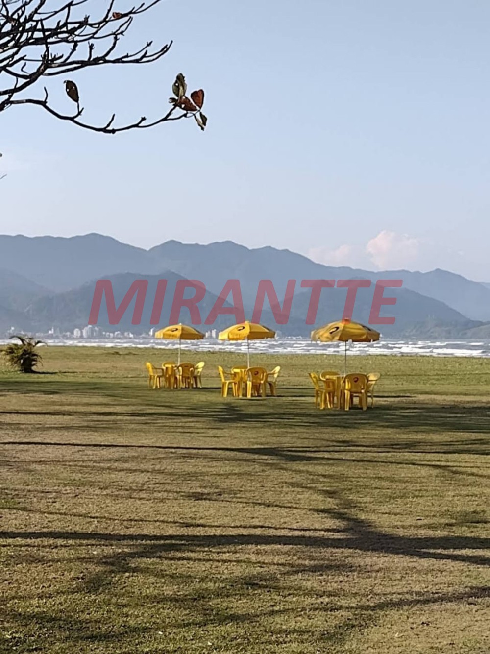 Casa terrea de 160m² com 4 quartos em Praia Das Palmeiras