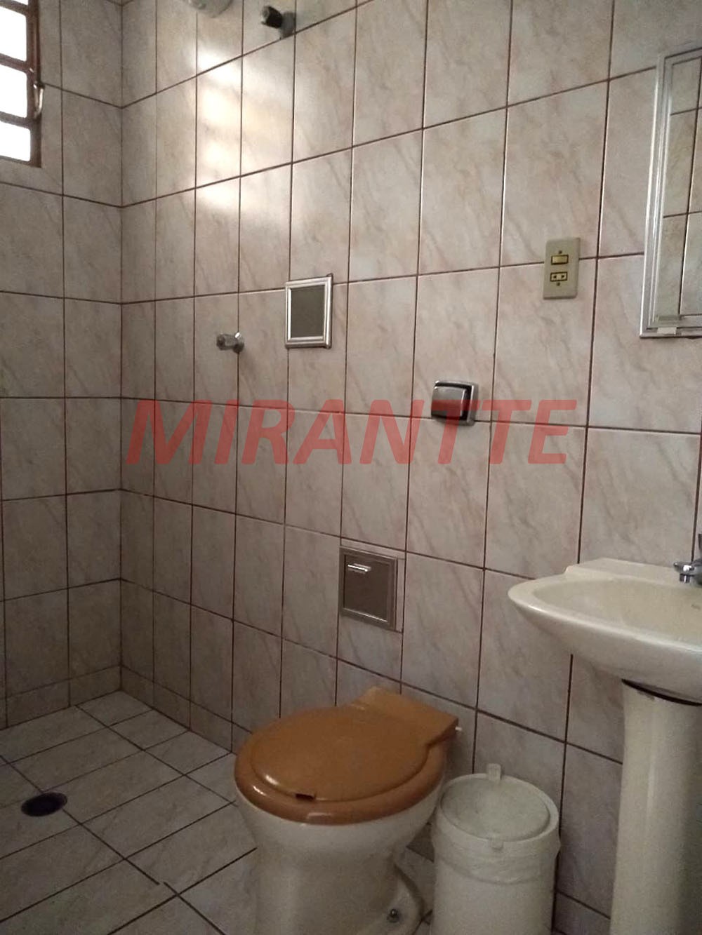 Sobrado com 3 quartos em Vila Moreira