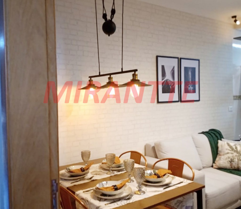 Apartamento de 45m² com 2 quartos em Jaçana