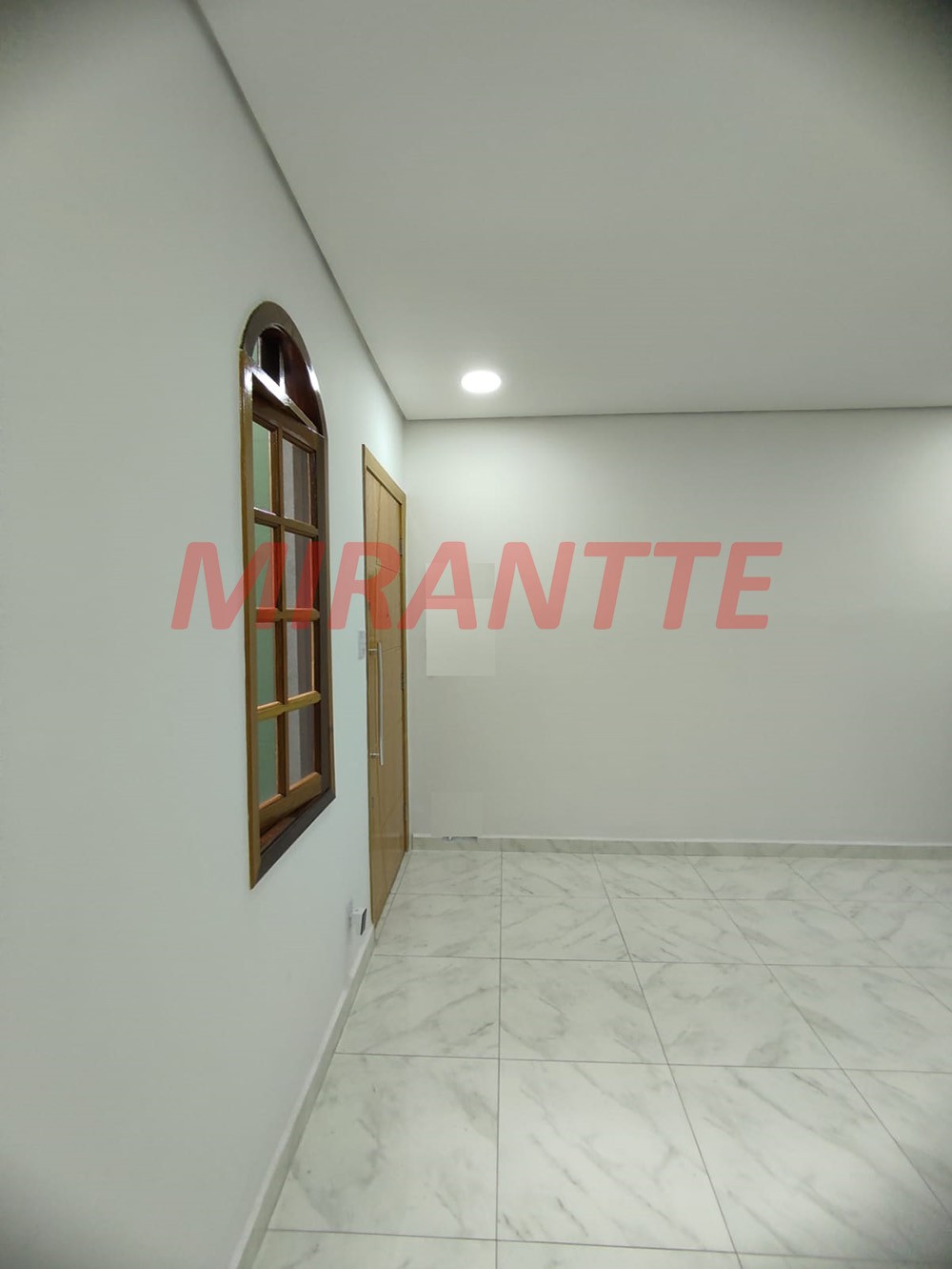 Apartamento com 2 quartos em Pari