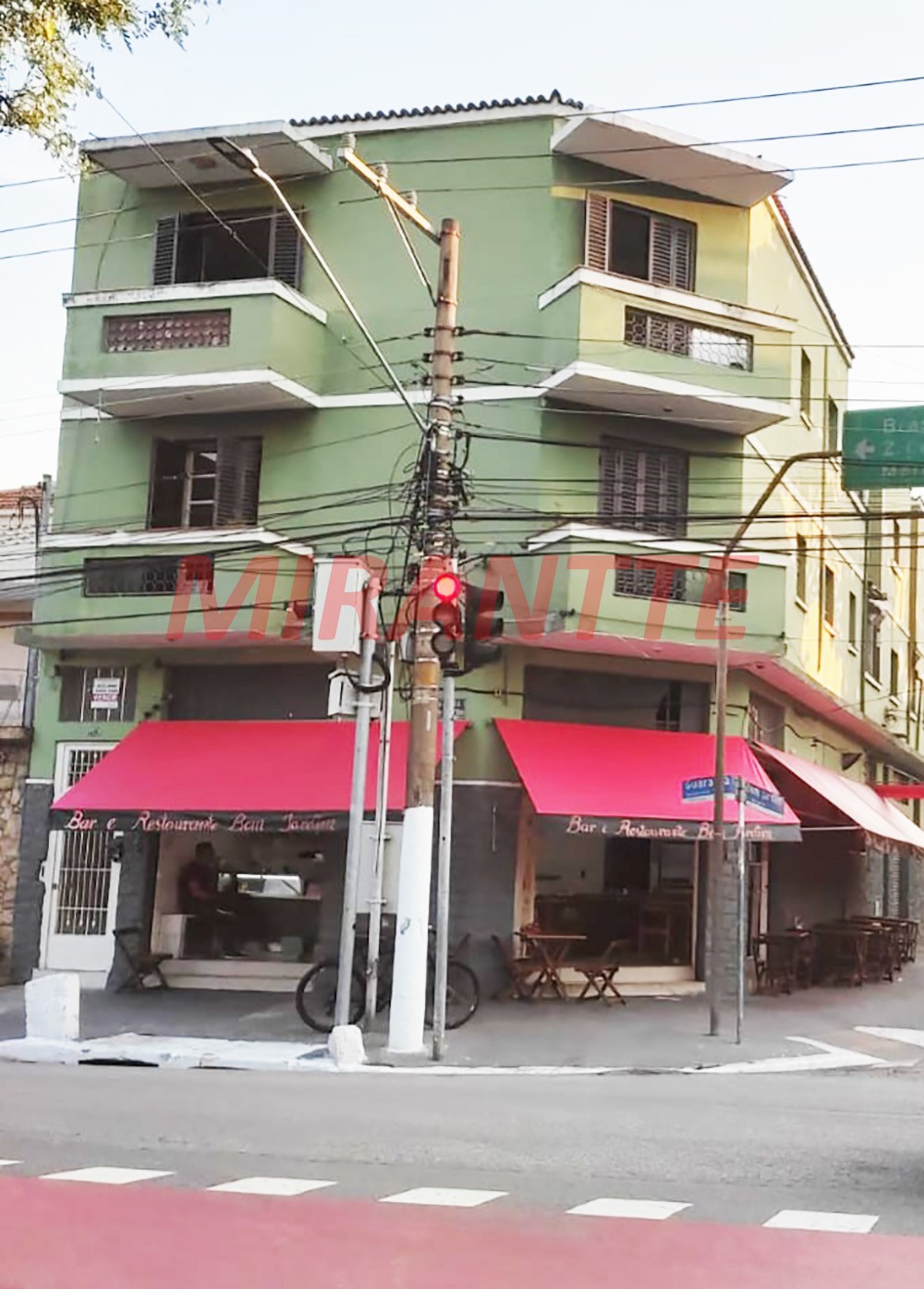 Apartamento com 2 quartos em Pari