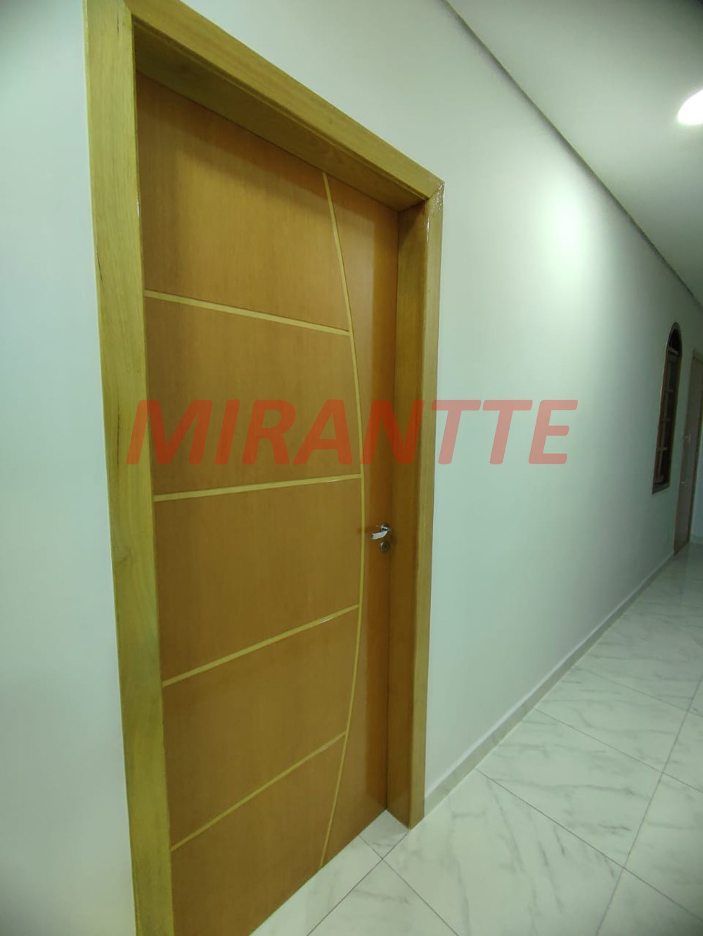 Apartamento com 2 quartos em Pari