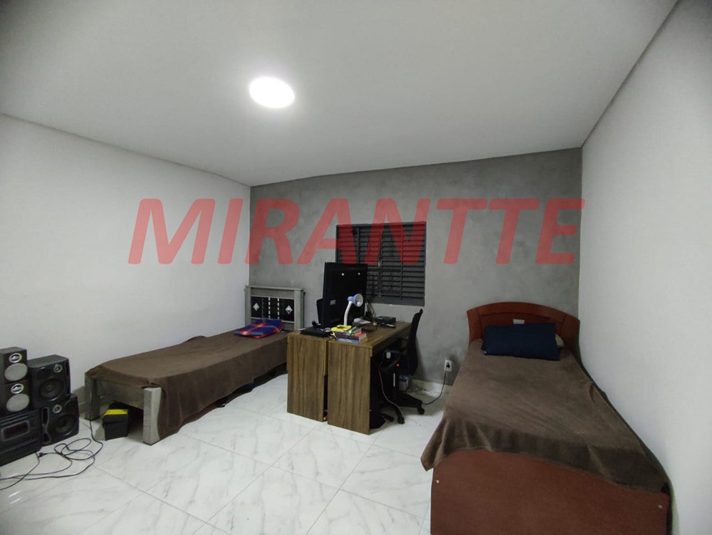 Apartamento com 2 quartos em Pari