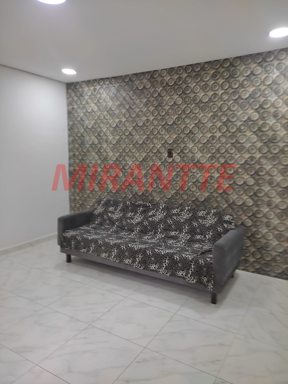 Apartamento com 2 quartos em Pari