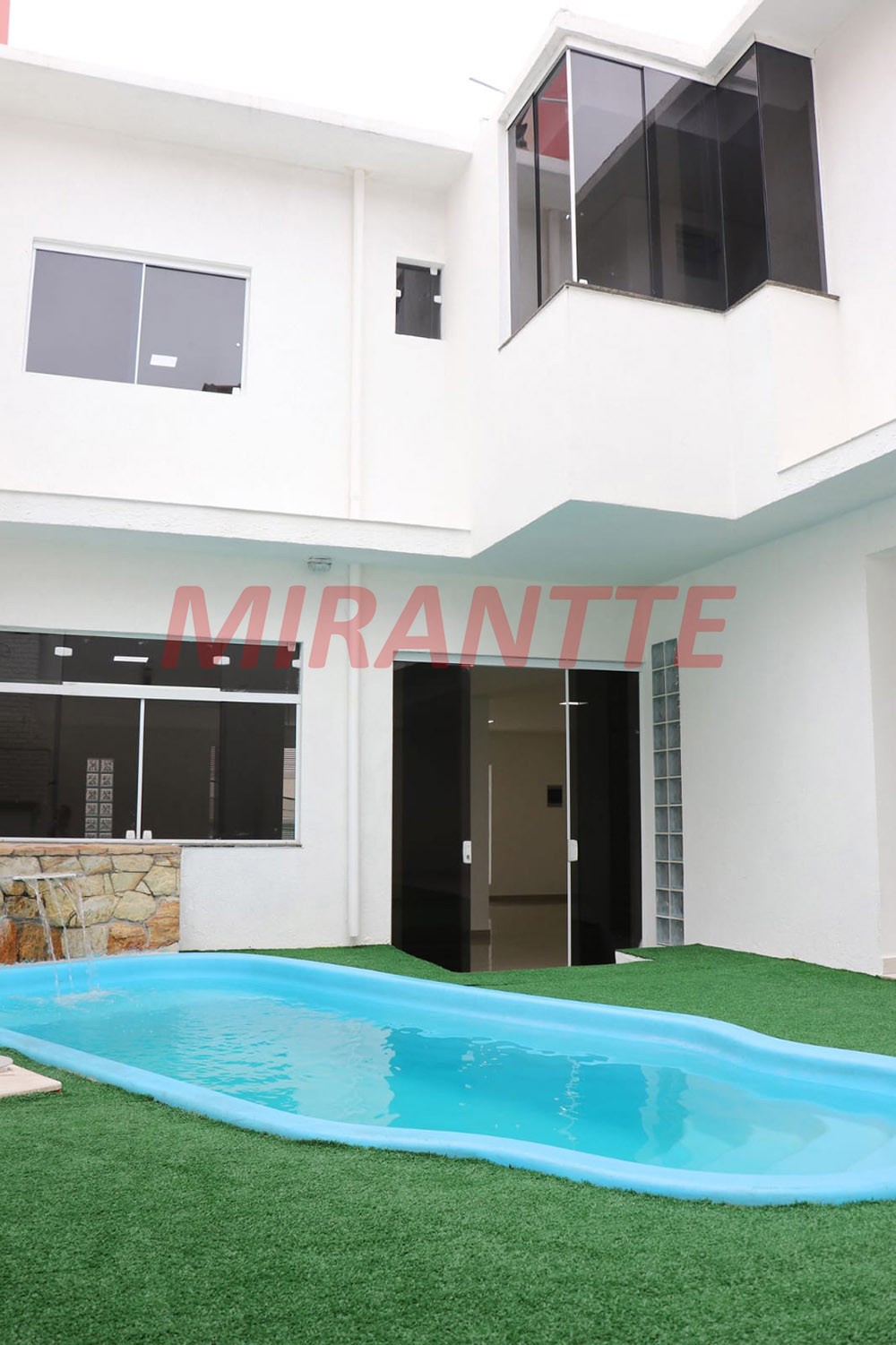 Casa terrea de 324m² com 4 quartos em Lauzane Paulista