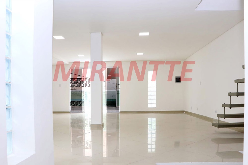 Casa terrea de 324m² com 4 quartos em Lauzane Paulista