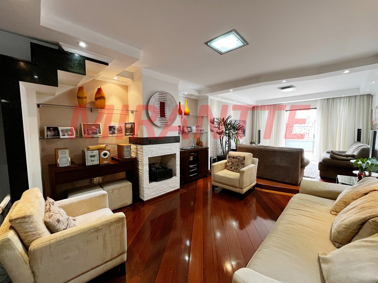 Sobrado de 265m² com 3 quartos em Jardim São Paulo