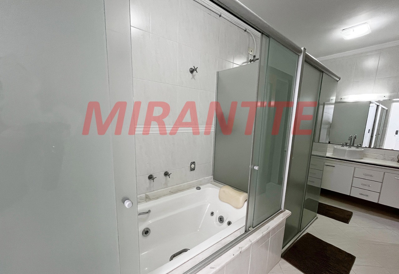 Sobrado de 265m² com 3 quartos em Jardim São Paulo