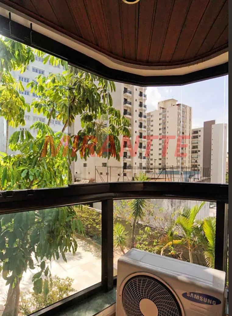 Apartamento com 4 quartos em Santana