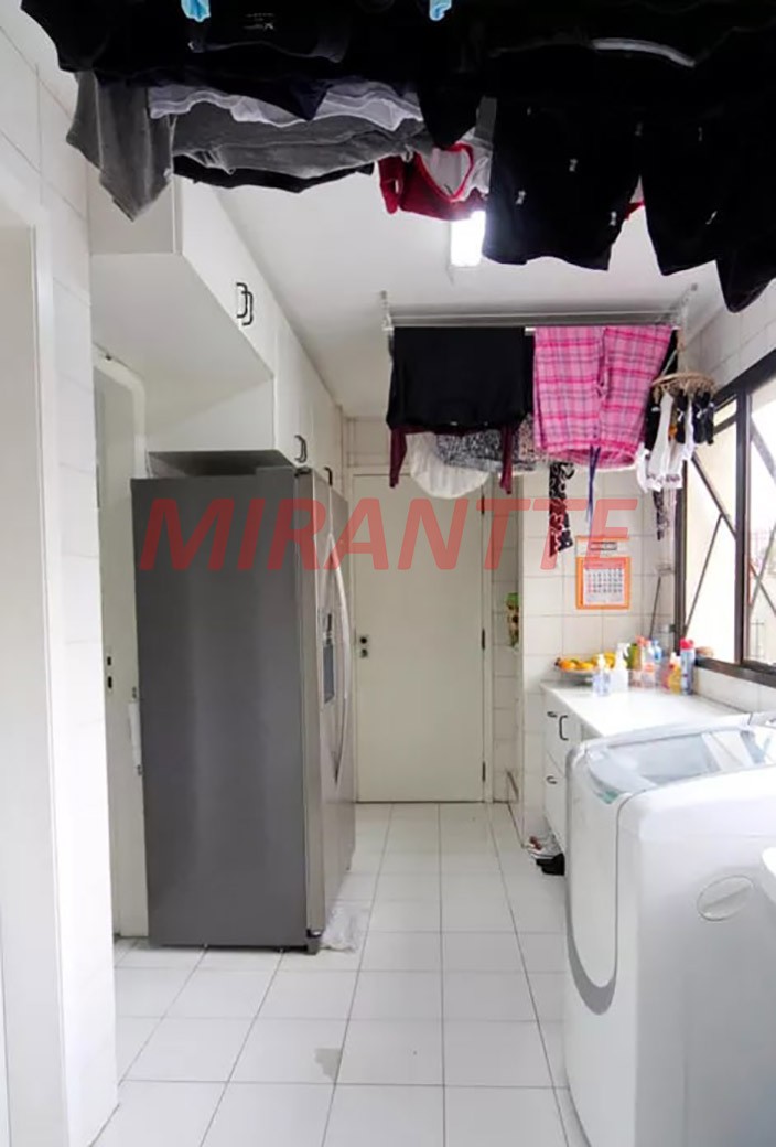 Apartamento com 4 quartos em Santana