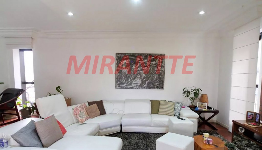 Apartamento com 4 quartos em Santana