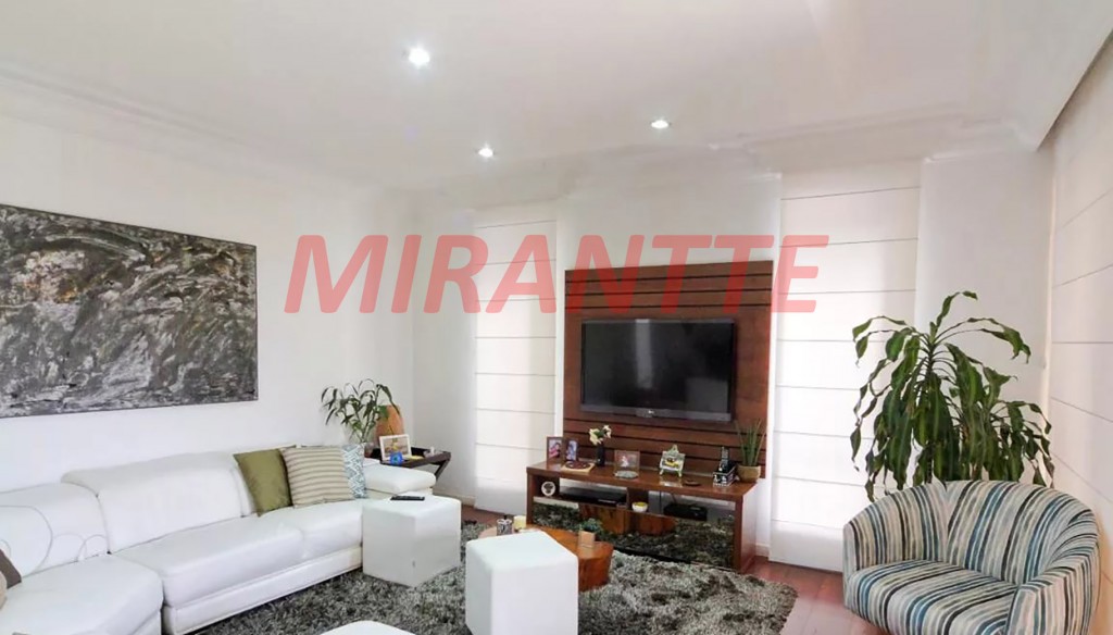 Apartamento com 4 quartos em Santana