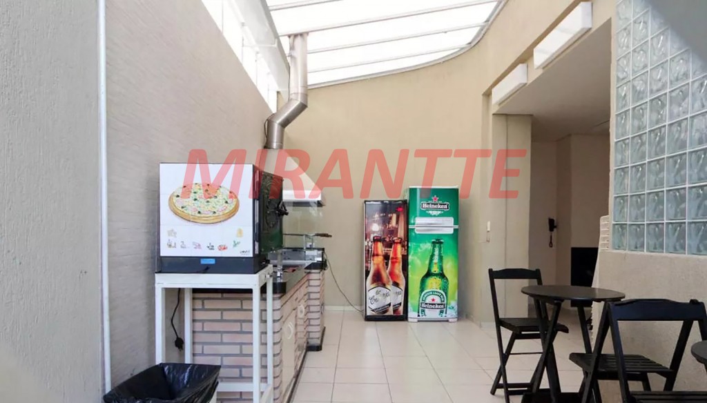 Apartamento com 4 quartos em Santana