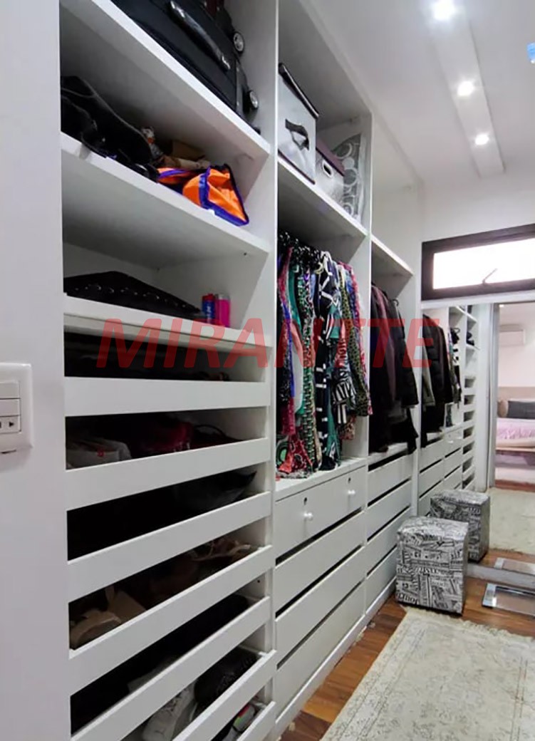 Apartamento com 4 quartos em Santana