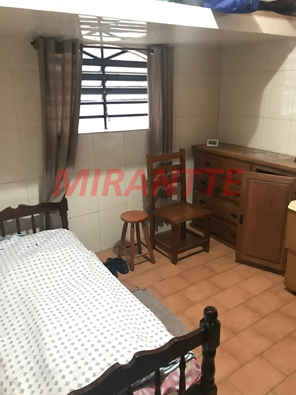 Sobrado de 260m² com 3 quartos em Jardim Guapíra