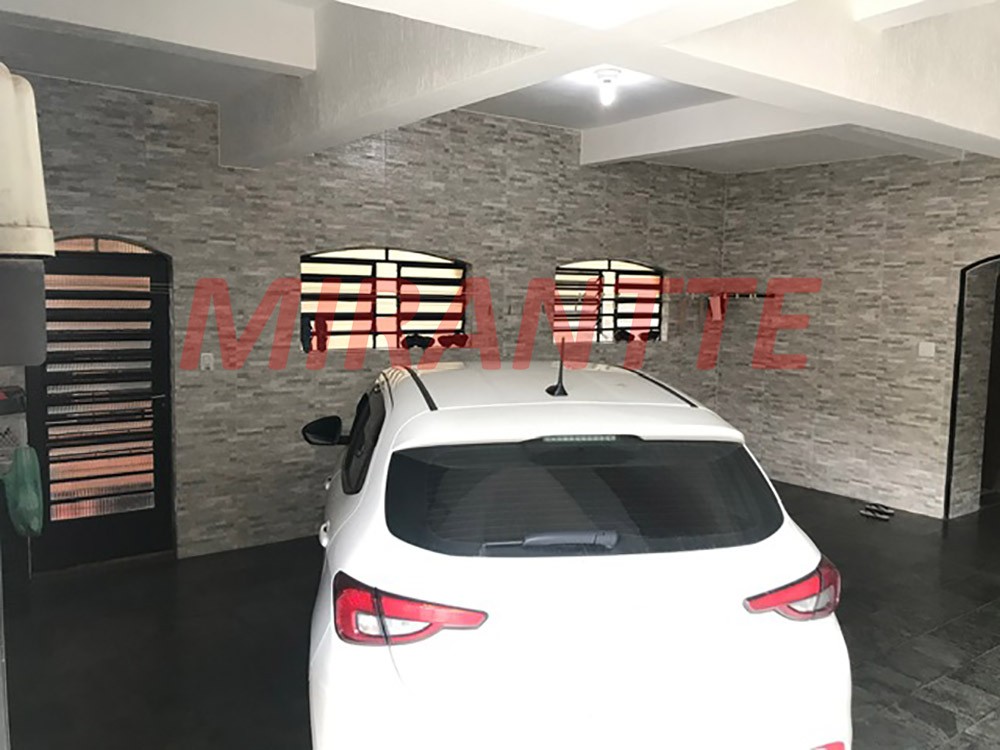Sobrado de 260m² com 3 quartos em Jardim Guapíra