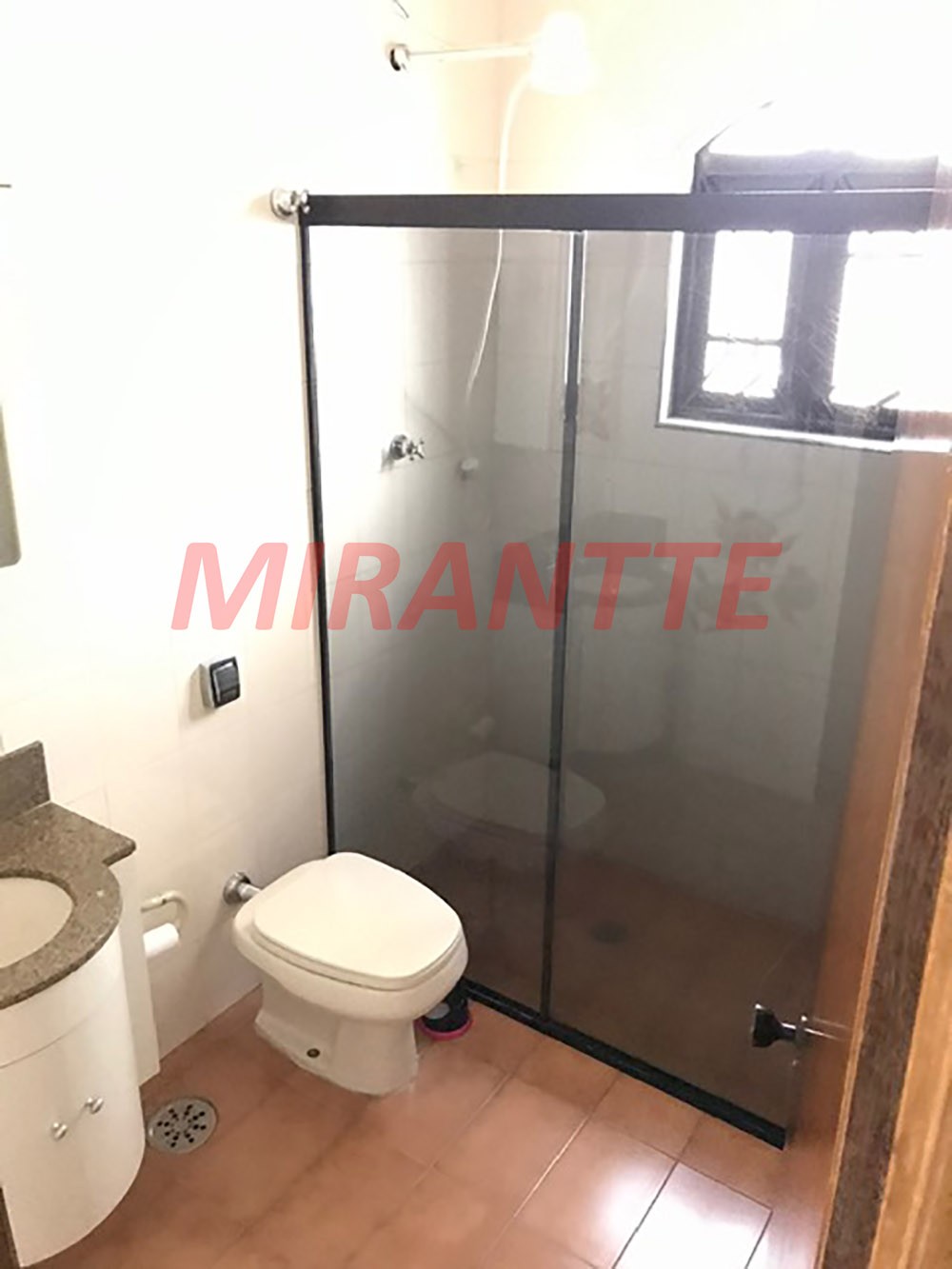 Sobrado de 260m² com 3 quartos em Jardim Guapíra