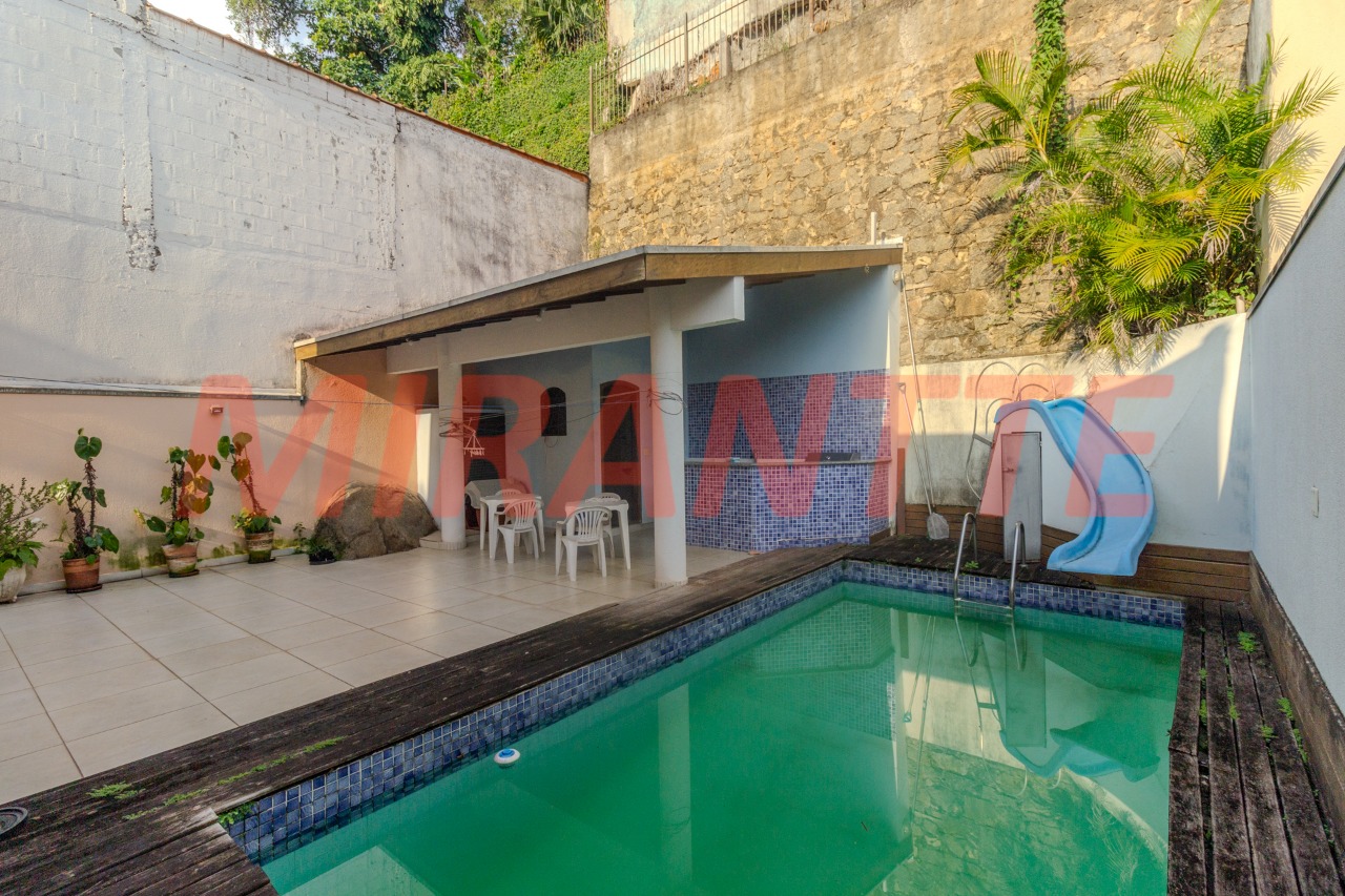 Sobrado de 316m² com 3 quartos em Jardim Virginia Bianca