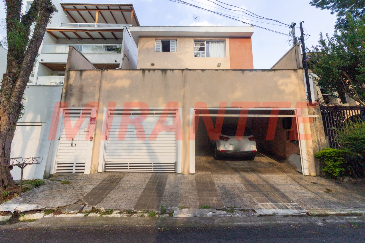 Sobrado de 316m² com 3 quartos em Jardim Virginia Bianca